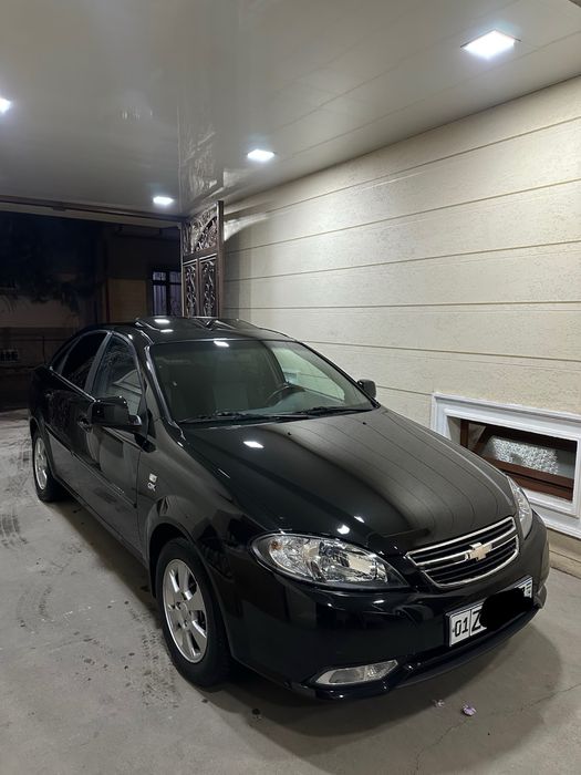 Jentra qora 2023 yil