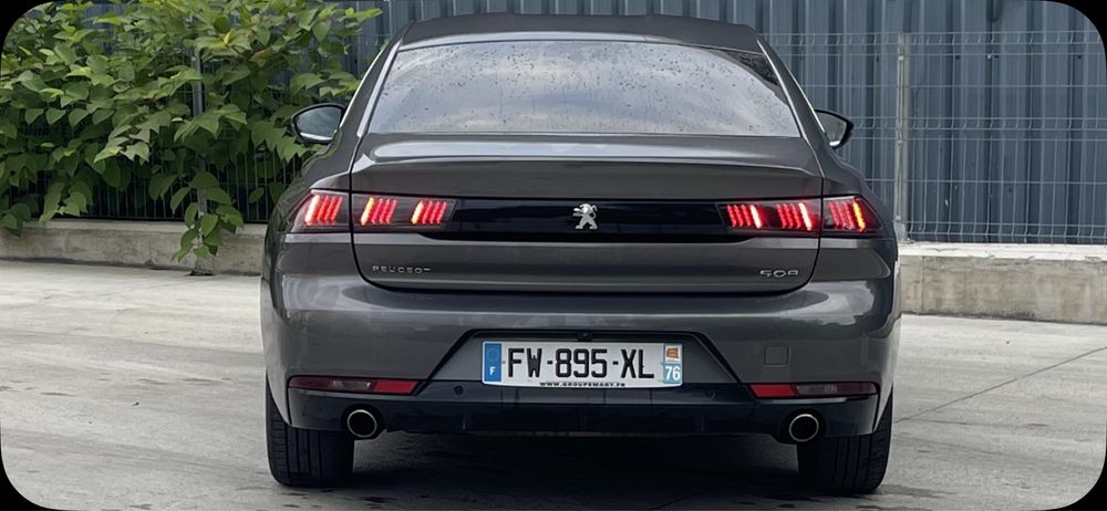 Peugeot 508 Plug in Hybrid automatic Allure black