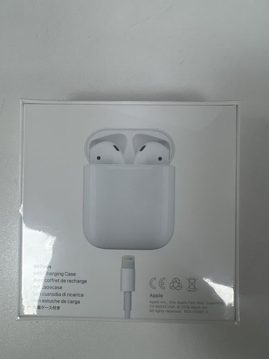 Продам оригинальные наушники AirPods