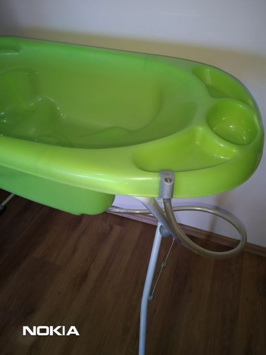 Кенгуро и анатомична ваничка със стойка