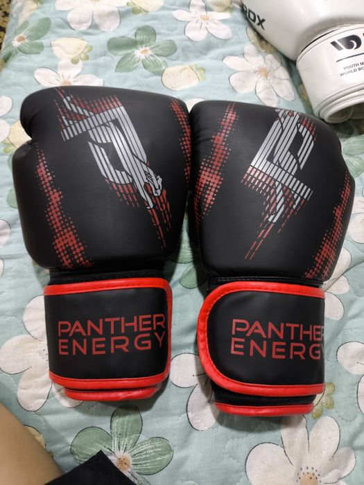 Продам боксёрские перчатки
