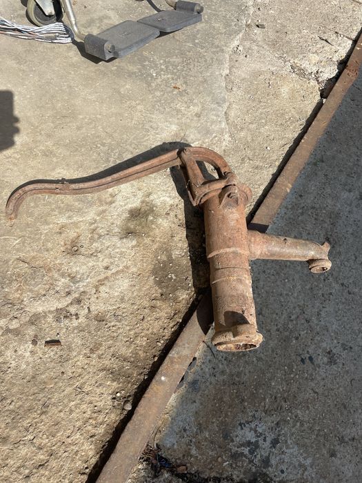 Ръчна помпа за вода