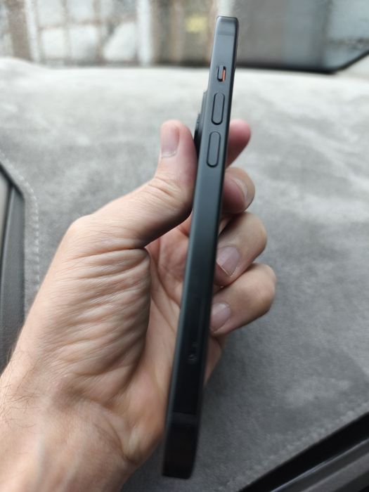 Продам айфон 15 в идеальном состоянии.