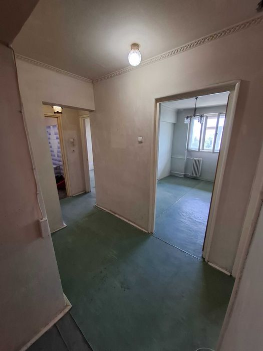 Apartament 3 camere, decomandat. Bloc reabilitat, loc de parcare. Drumul Taberei. Proprietar