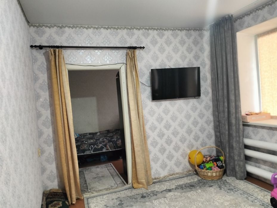 Продам 1/2 дома...