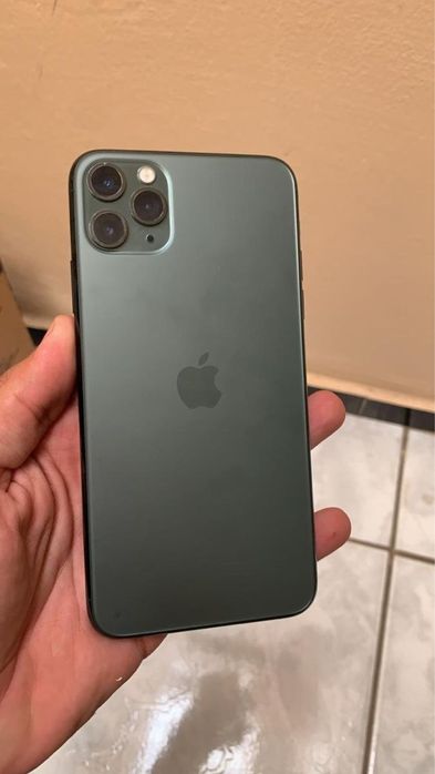 iPhone 11 pro max 64 память