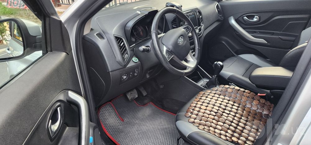 Lada XRAY kross 1.6