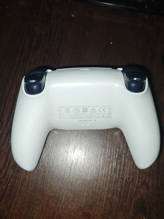 PS5 контролер бял