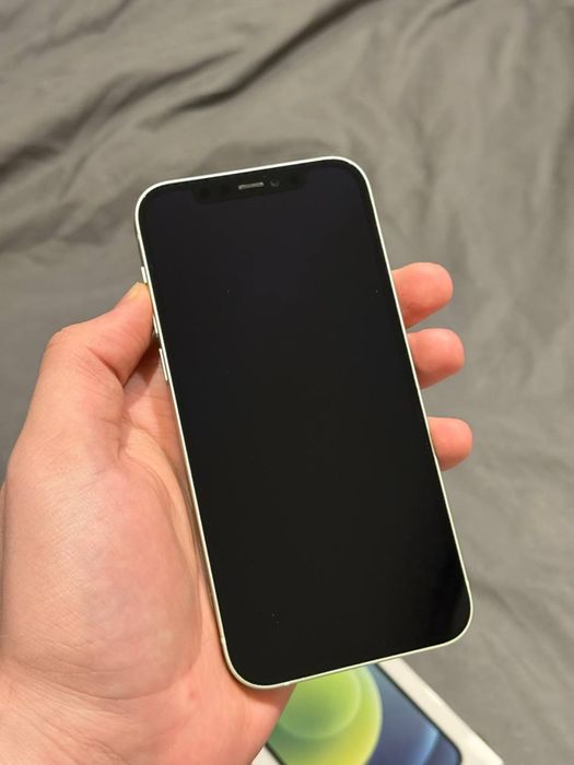 iphone 12 в идеальном состояний