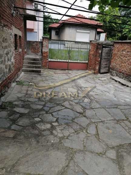 Етаж от къща под наем в кв. Въстанически! 7947357