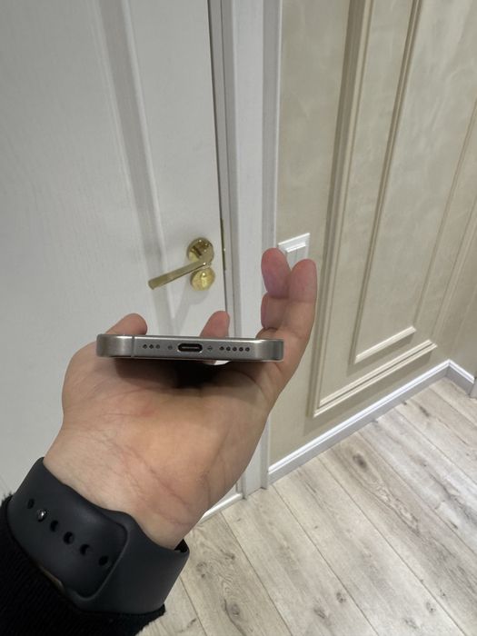 Iphone 15 pro 256gb yomkost 87%