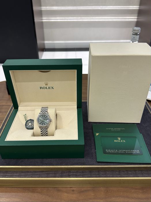 NEW Rolex Datejust 31mm Steel 278240
