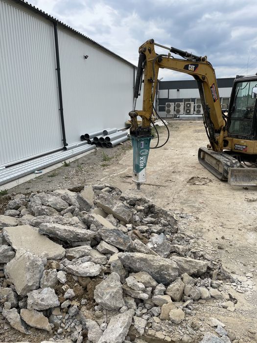 Lucrari de terasamente,demolari si excavatii,inchirieri utilaje !