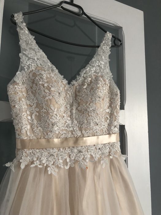 Rochie NOUA de mireasa/ocazie ivory,marime S,cordonul se poate da jos