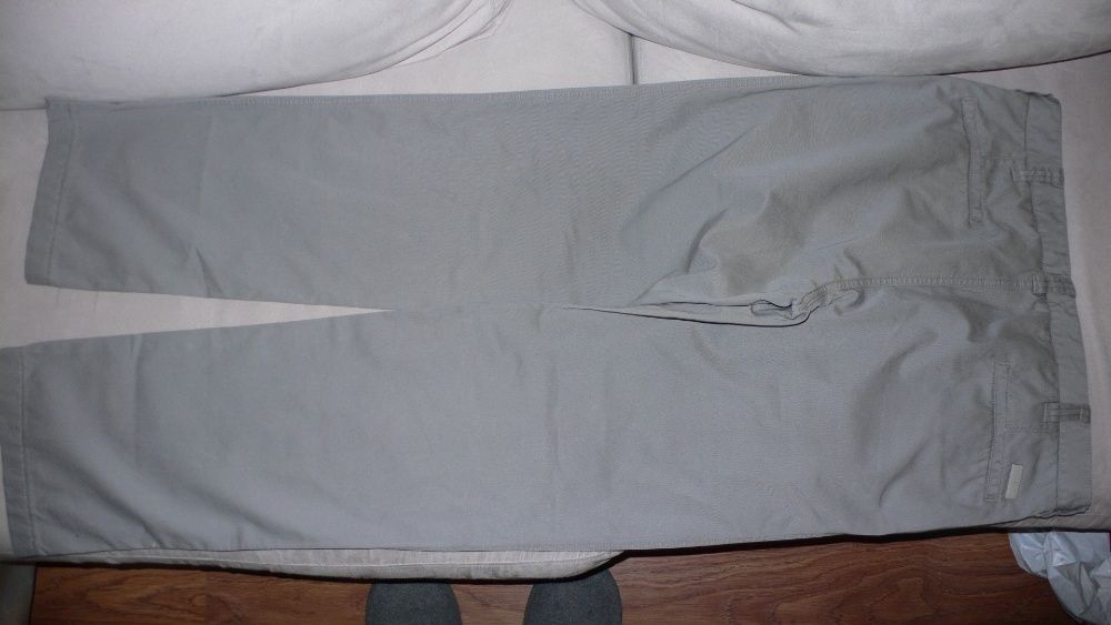 Панталони: LACOSTE:N44+42; BOSS:N52; OCK:N52; LEVIS:W33