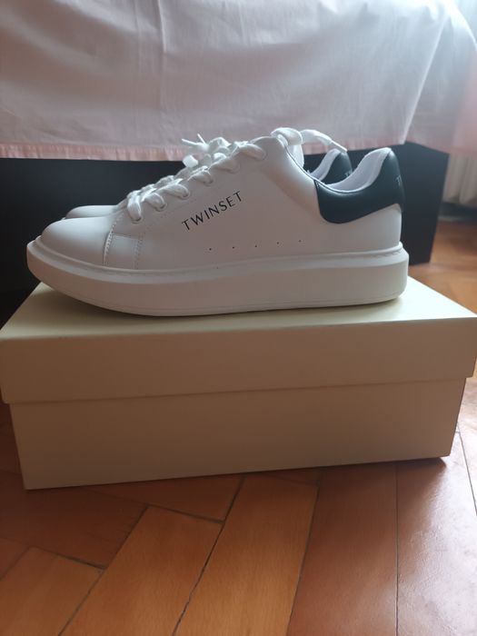 Сникърси Twinset 37