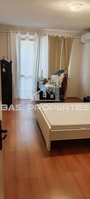 Продава се Тристаен апартамент в София, Медицинска академия - 111 кв.м за 3559 €/кв.м - Снимка #10
