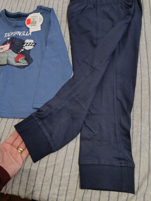 Pijama nouă mărimea 100