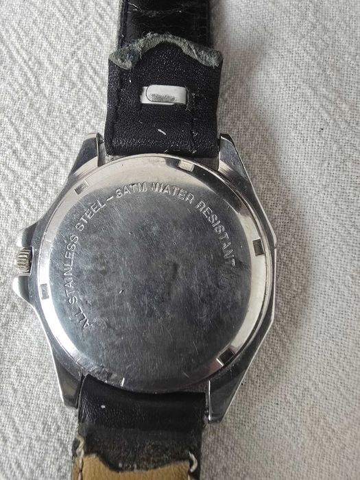 J F Pru Ръчен Кварцов Часовник За Части Поправка