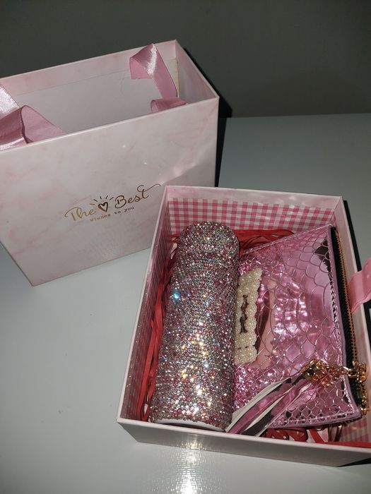 Подарочные боксы, наборы