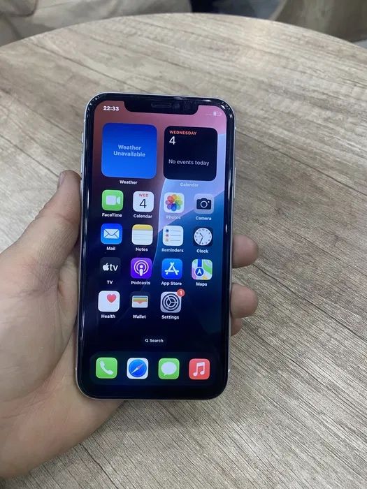 продам айфон xr 128 79%