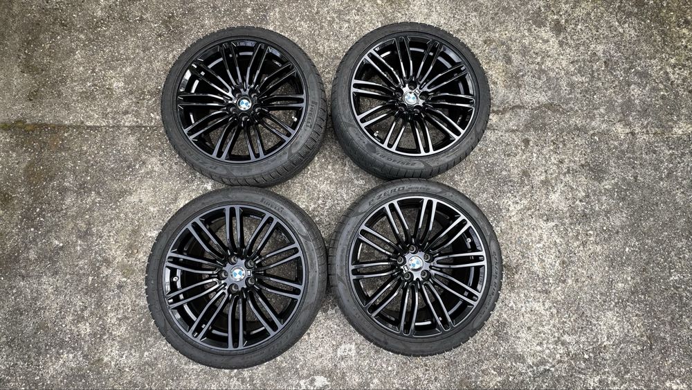 Зимни гуми 19 Pirelli P Zero Winter RunFlat с черни джанти 19 BMW M644 Спорт пакет