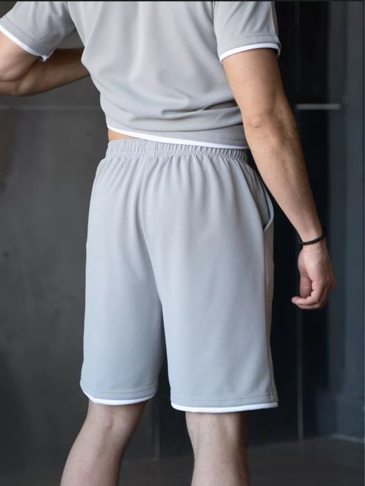 Мужской костюм 46 размер