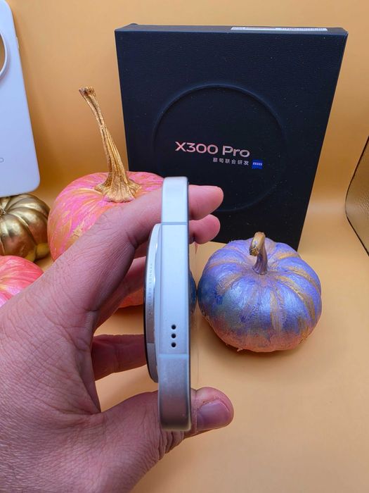 Vivo X300 Pro 16GB 512 GB cu kit de fotografie