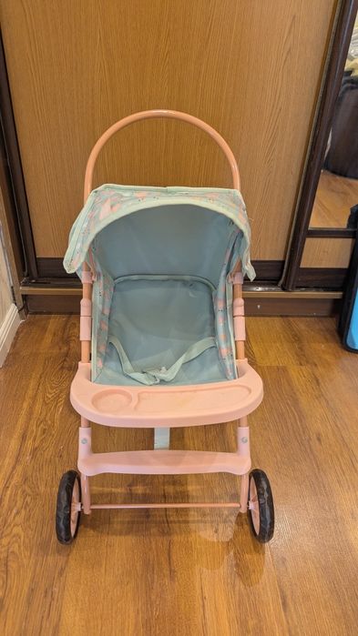 Игрушечная коляска