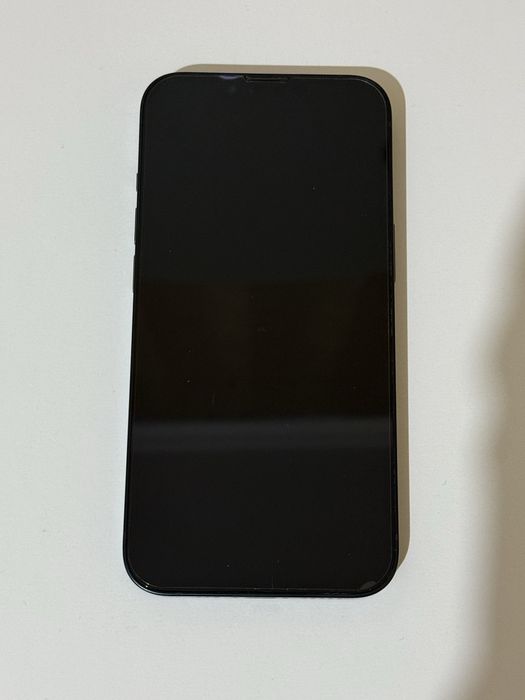 Продам Iphone 13, б/у