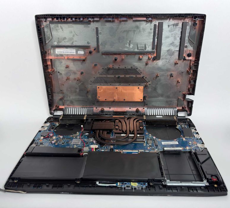 Laptop ASUS ROG GL702ZC 17” pentru piese – placa de bază defectă