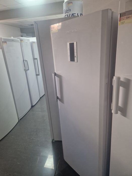 Фризер Bloomberg A++ No Frost