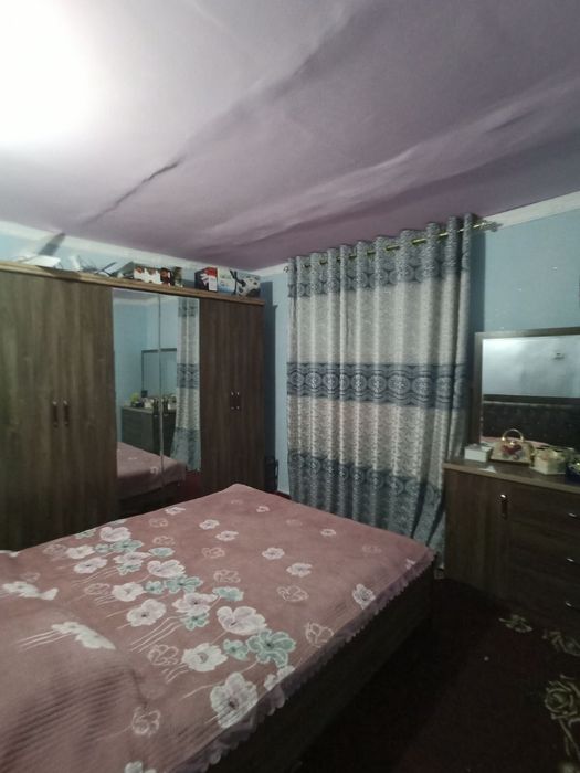 Kotedj sotiladi 10 sotixli