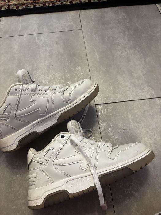 off white purtate dar fara defecte