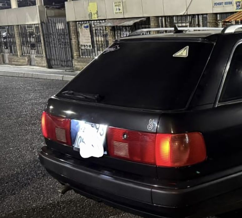 Продам задние фонари ауди с4 америка , японец . Ауди