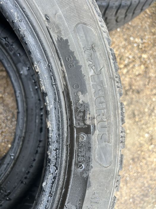 2 зимни гуми 215 50 17