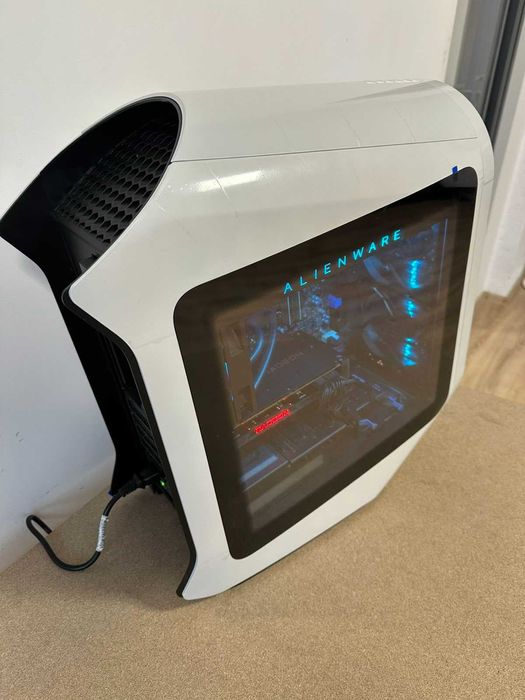 • Нов Alienware Aurora R13 i7-12700KF/16GB/512GB+1TB/RX 6700XT 12GB
