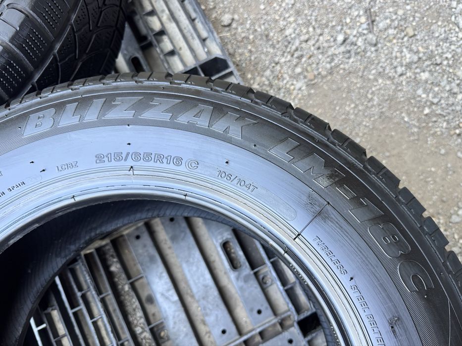 2бр.ЗИМНИ ГУМИ Bridgestone 215/65/16C DOT1524 за бус Sprinter,Crafter