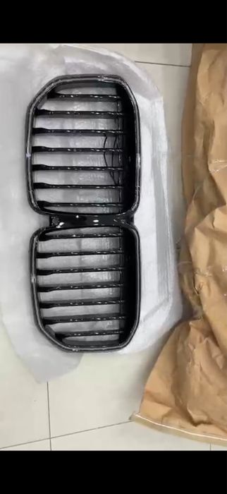 Решетки на bmw x7 с 2022 до рест