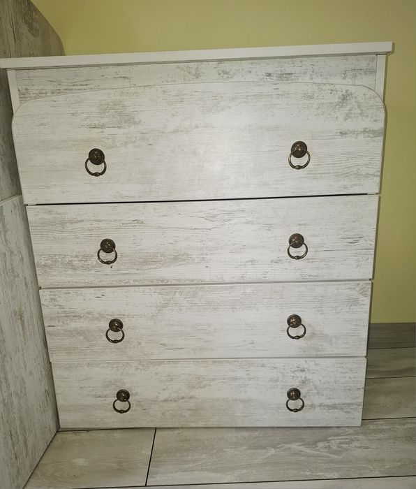 Скрин и гардероб