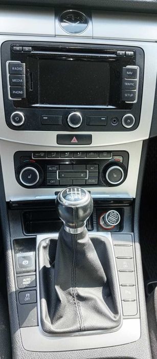 VÂND
Passat B7 -An fabricație: 2012- Motor 2.0 CC -140 CP