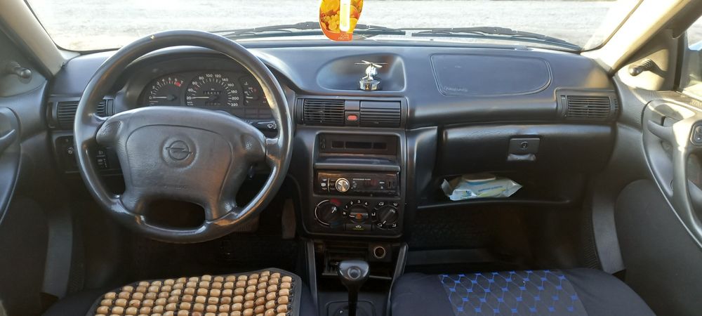 Опель астра автомат