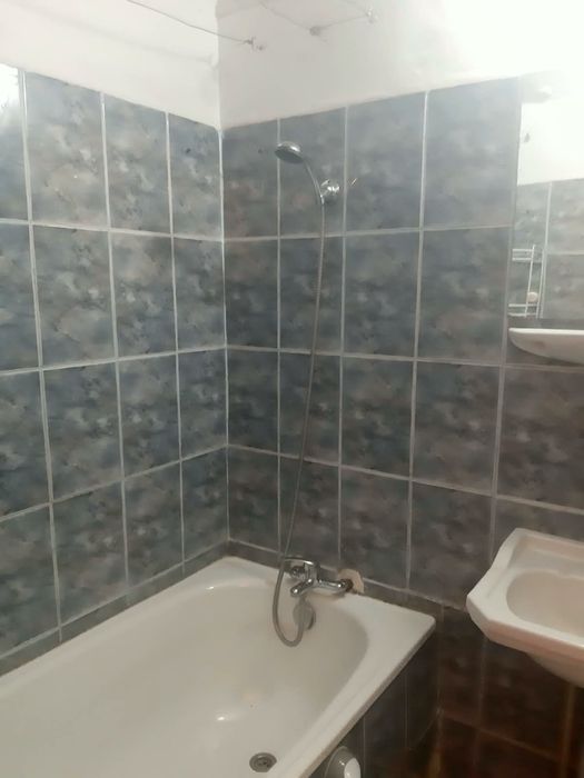 Vand garsoniera,zona Dragos Voda