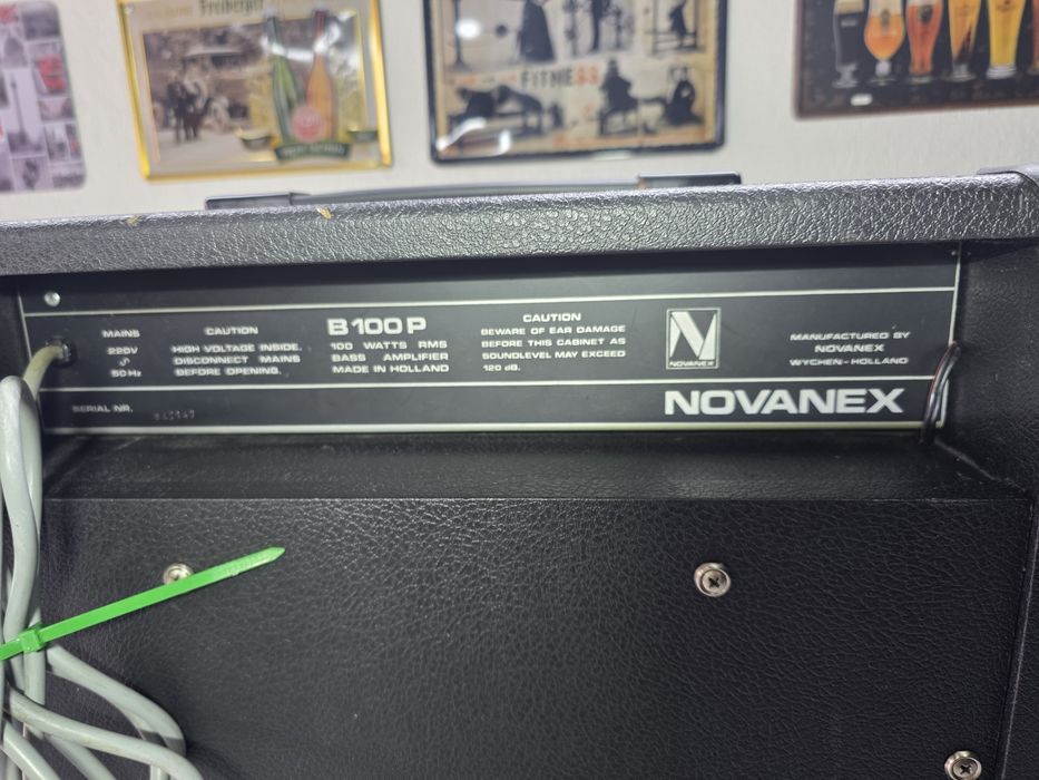 Novanex B100P Бас усилвател с говорител за китара-кубе