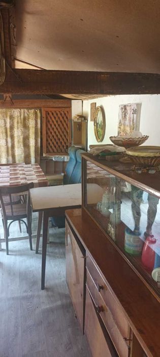 Къща с голям двор в Смин