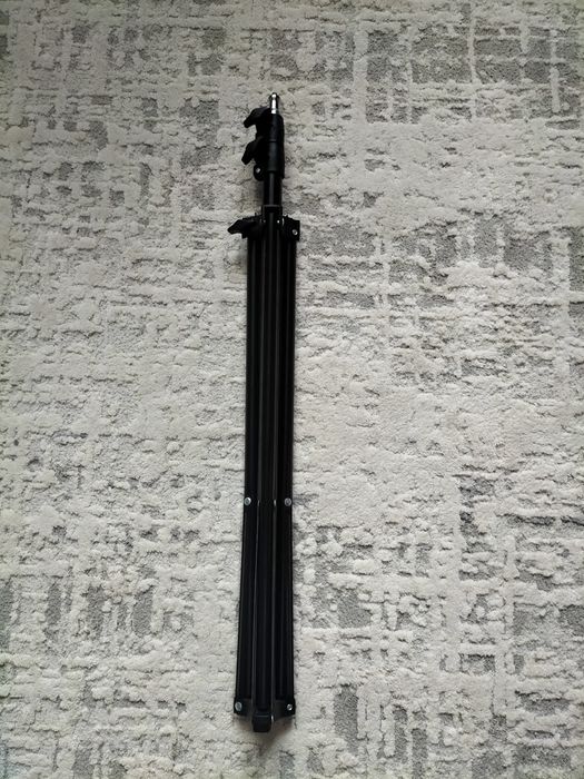 Трипод + ЛАМПА для съёмки в подарок