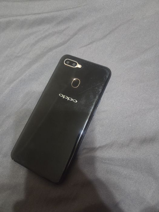 Продам телефон OPPOA5S