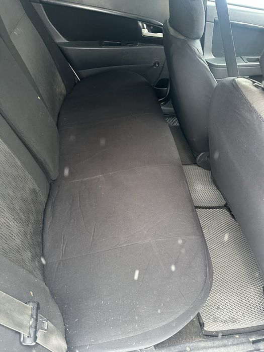 Продам Приору -2