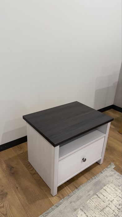 Тумба прикроватная