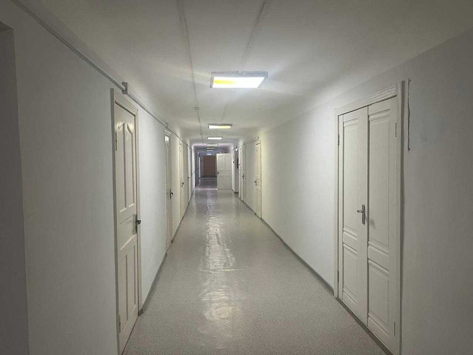 Продается помещение (1 этаж и подвал)